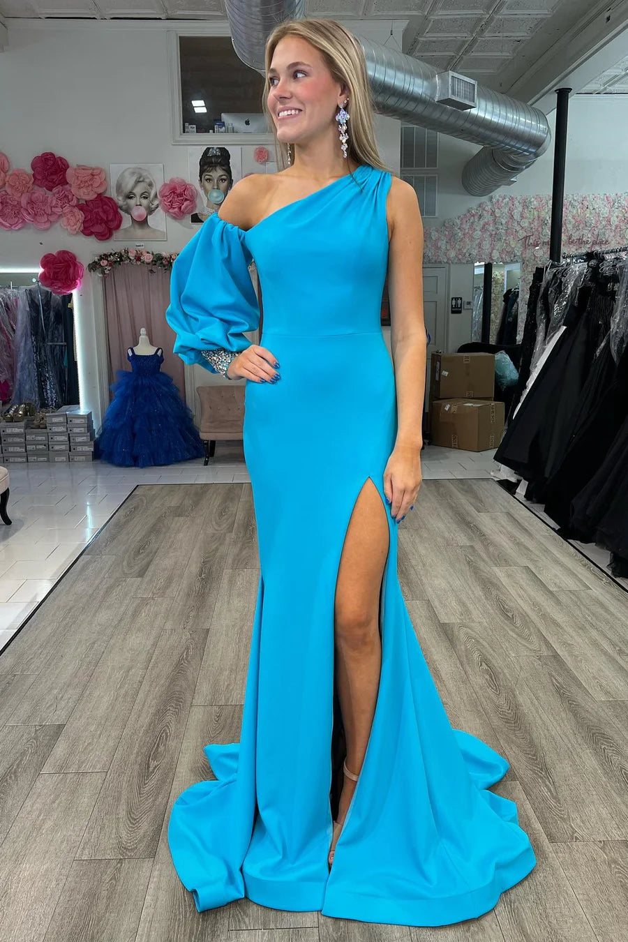 Vestido de fiesta de sirena asimétrico con abertura
